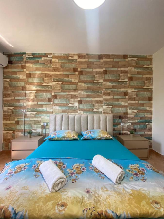 The Hood - Shkodra Backpackers Hostel Exterior foto
