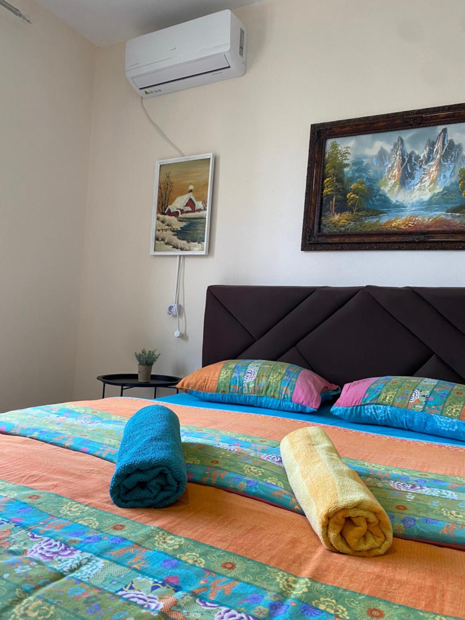 The Hood - Shkodra Backpackers Hostel Exterior foto